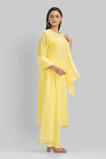 Sacred Suta Embroidered Georgette Kurta Set_Basra collection