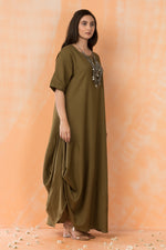 Cowl Drape Cotton Gown with Neckpiece