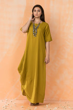 Cowl Drape Cotton Gown with Neckpiece