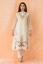 Embroidered Kurta Pant set in Mul Chanderi