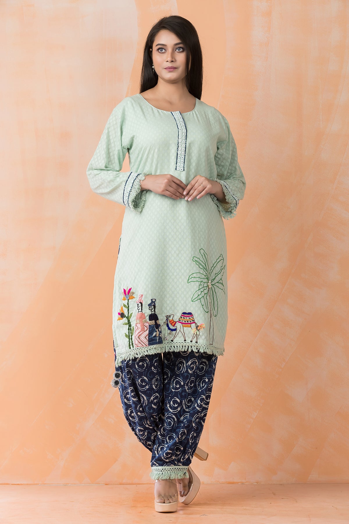 Embroidered Kurta & Pant Set