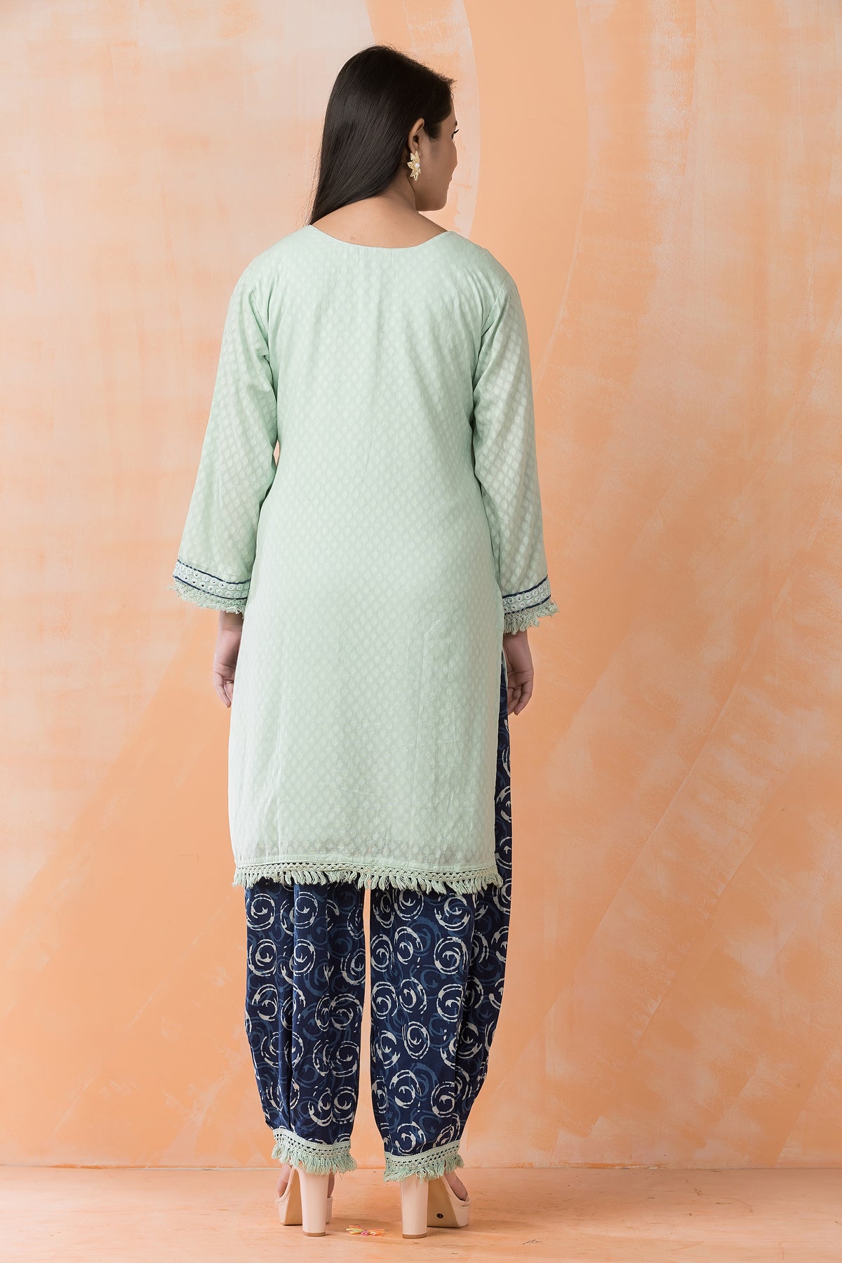 Embroidered Kurta & Pant Set