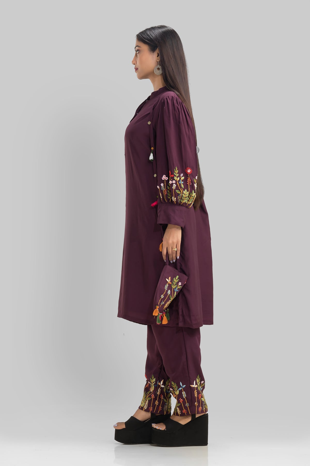 Sacred Suta Designer Kurta-Pant set with Bag