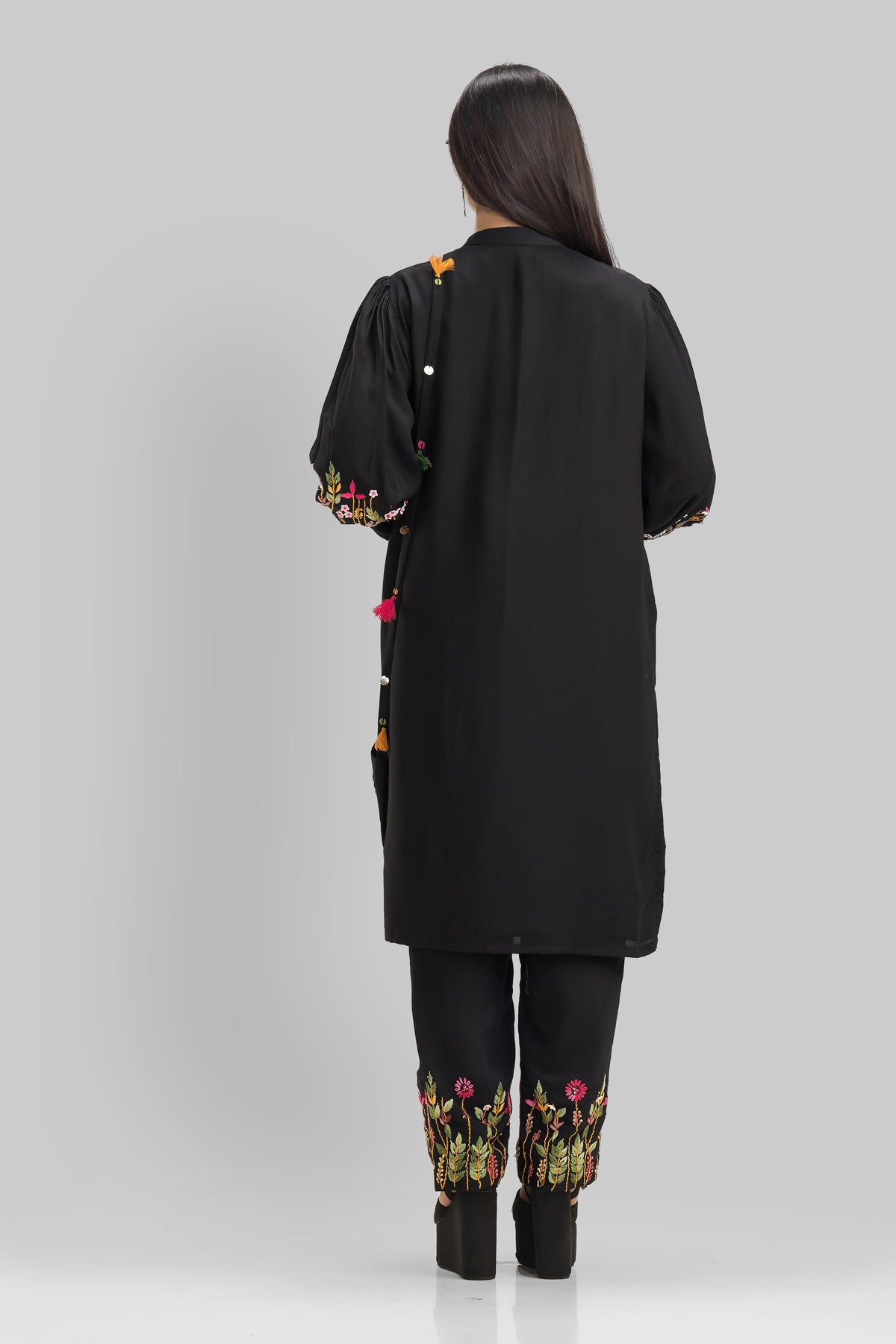 Sacred Suta Designer Kurta-Pant set with Bag