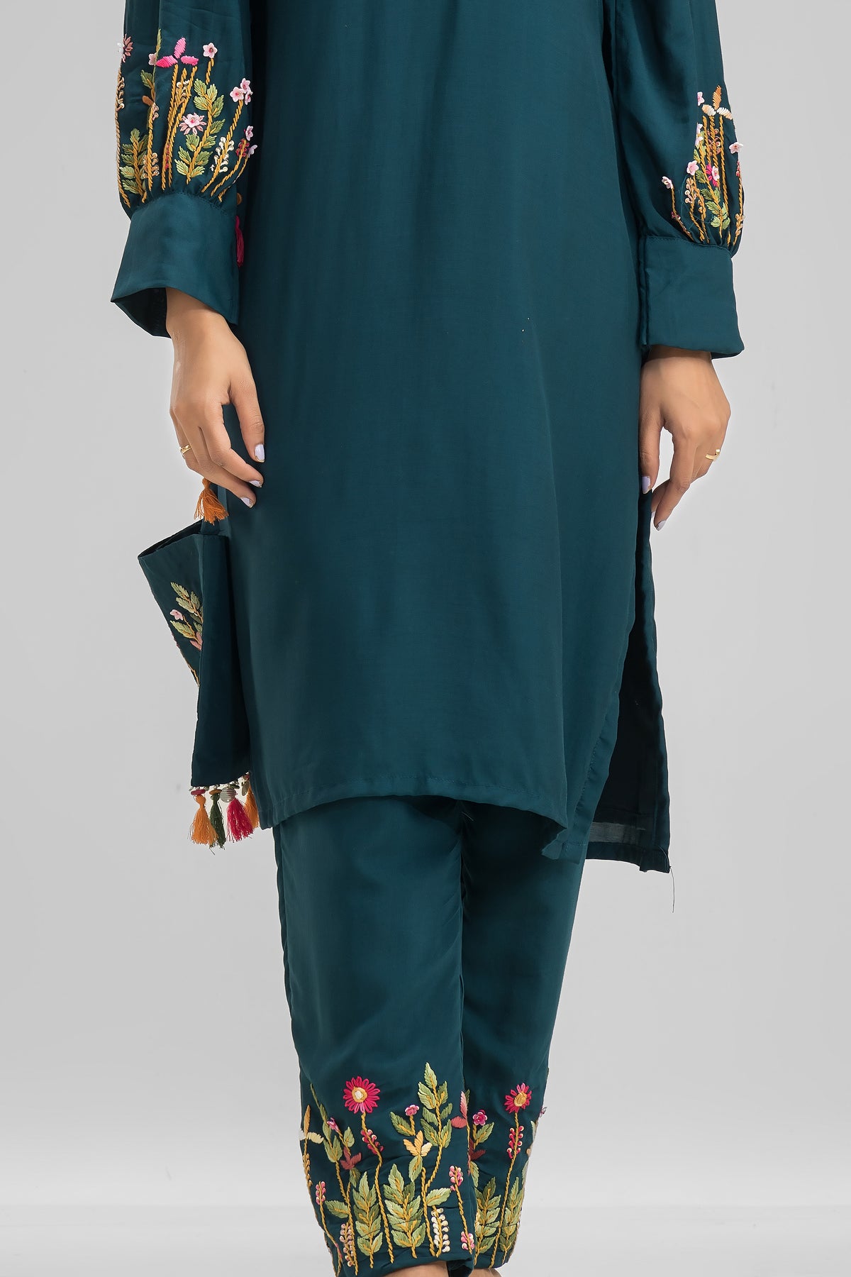 Sacred Suta Designer Kurta-Pant set with Bag