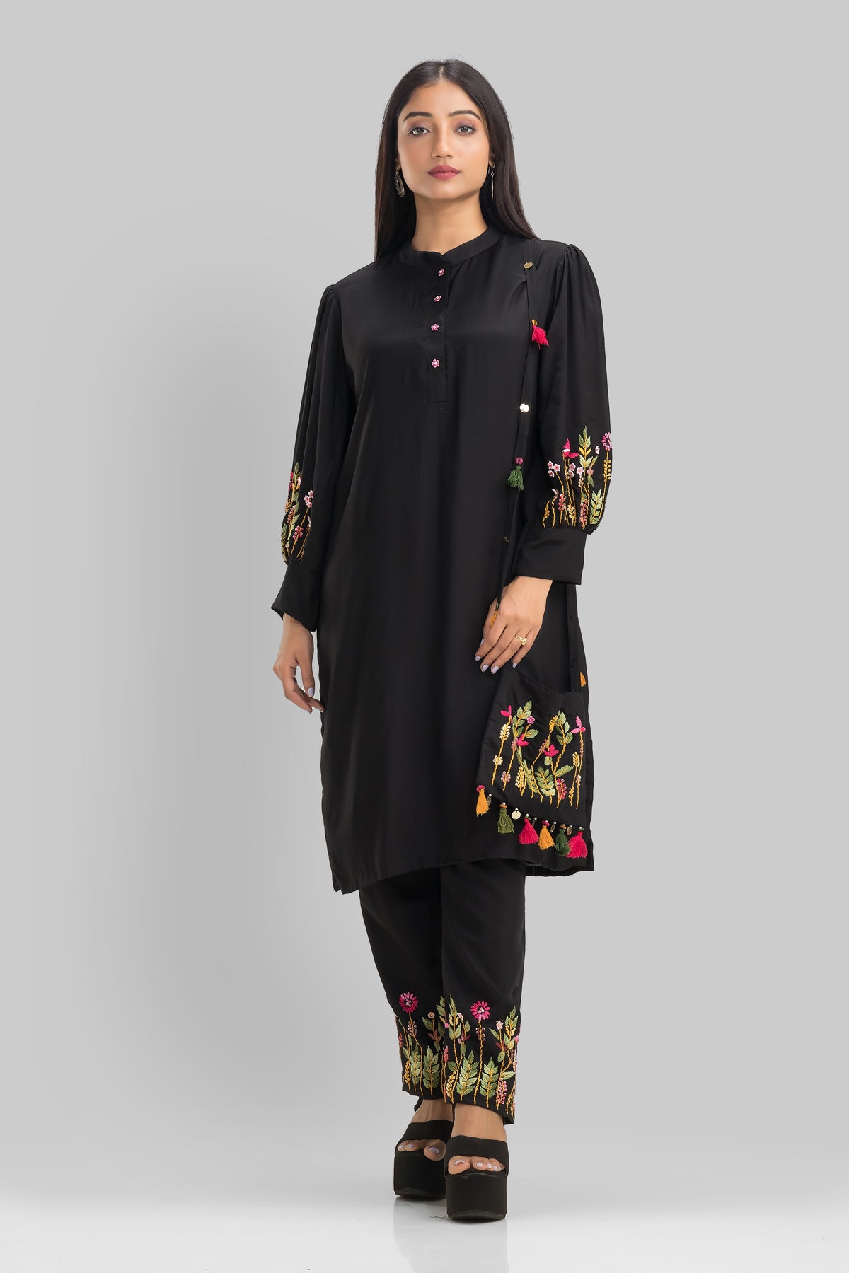 Sacred Suta Designer Kurta-Pant set with Bag