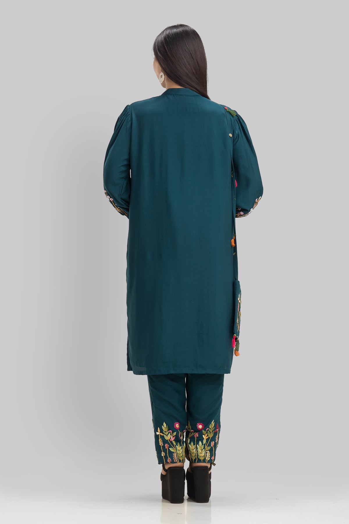 Sacred Suta Designer Kurta-Pant set with Bag