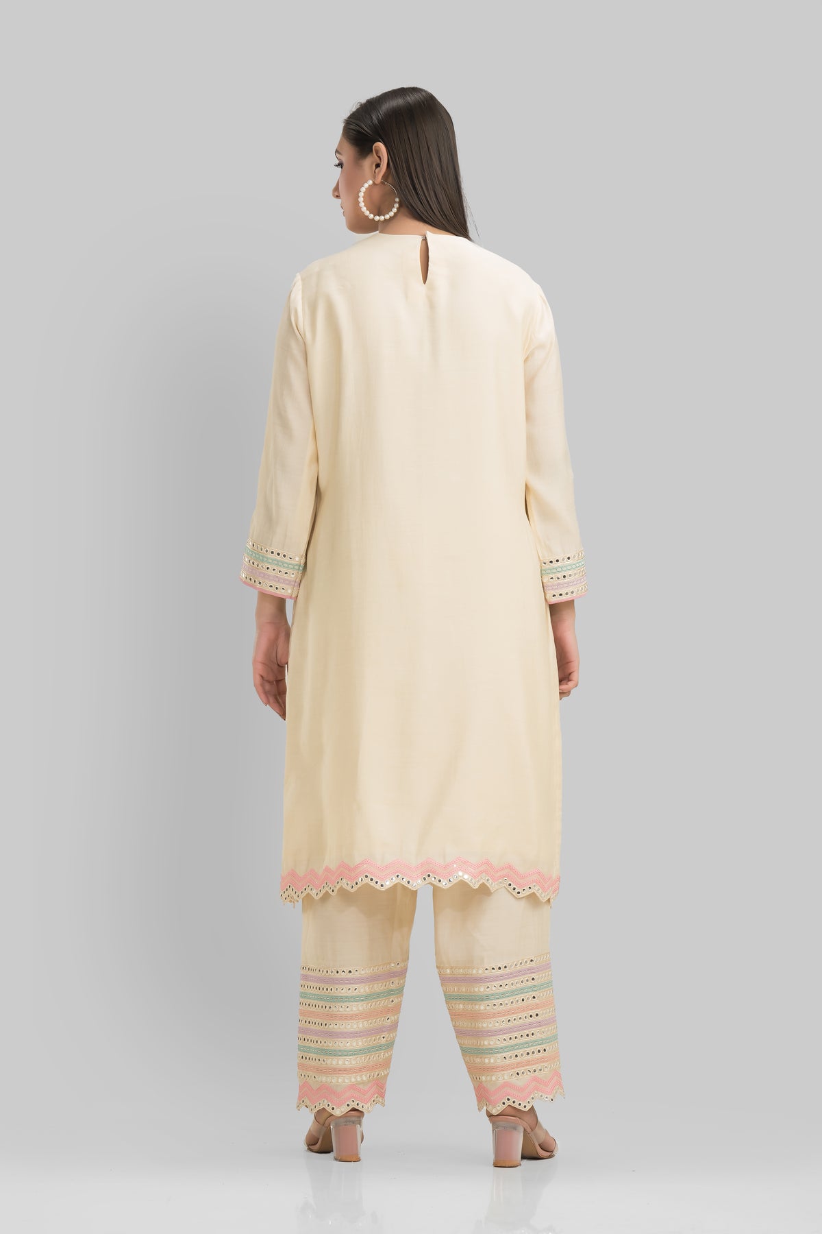 Sacred Suta Embroidered Kurta Pant Set