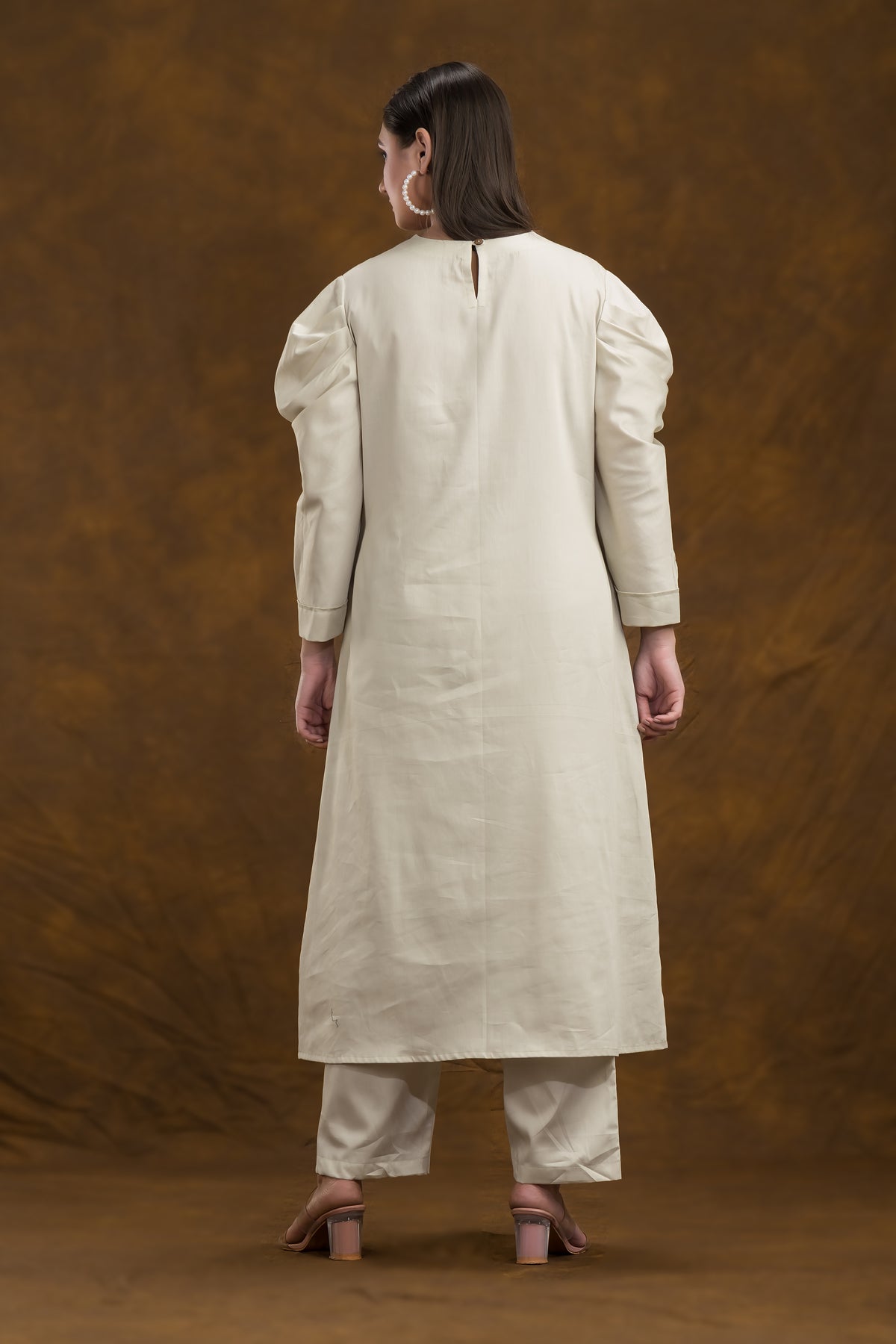 Sacred Suta Embroidered Cotton Kurta Set_Basra collection