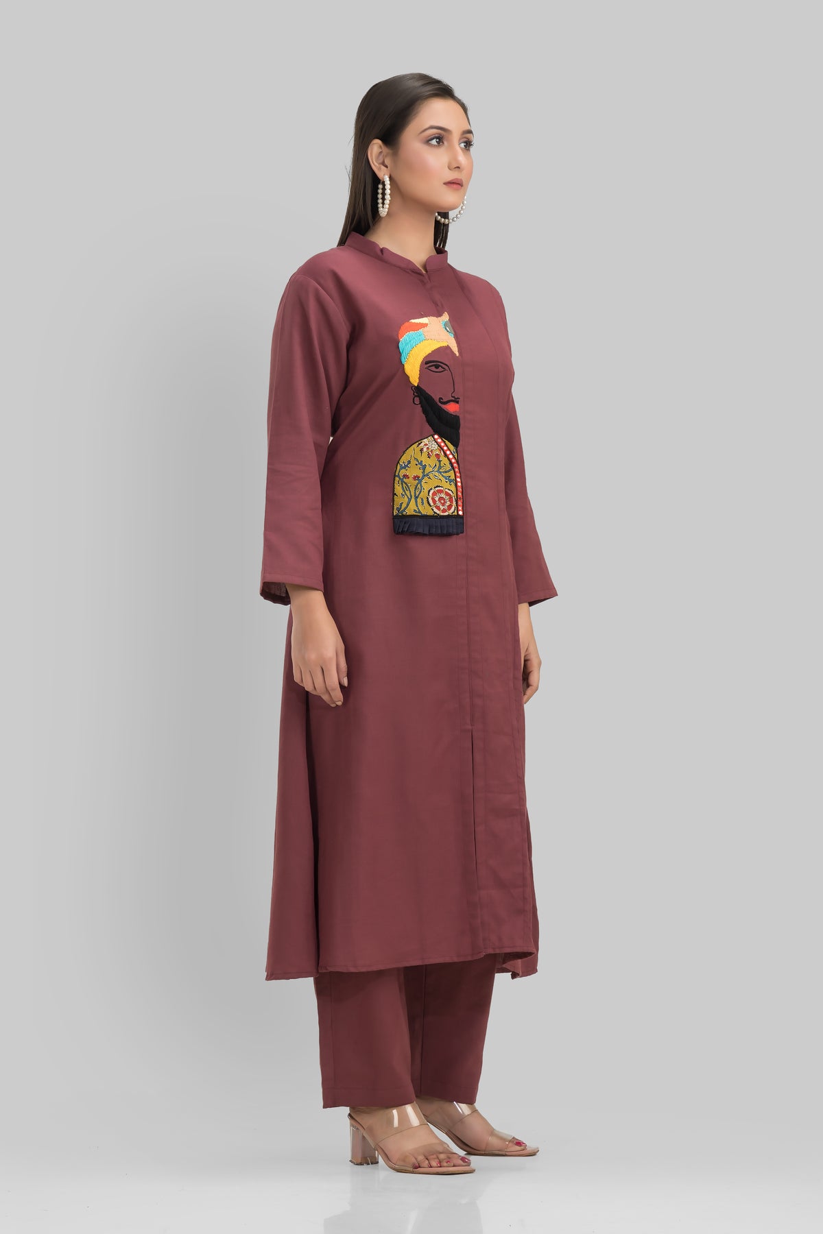 Sacred Suta Embroidered Kurta Pant Set