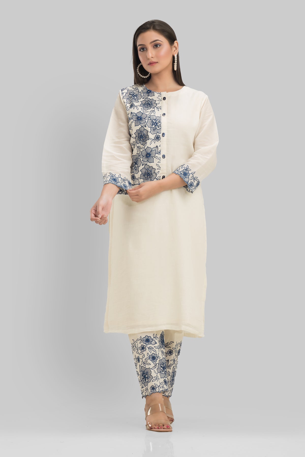 Sacred Suta Embroidered Mulmul Kurta Set_Basra collection