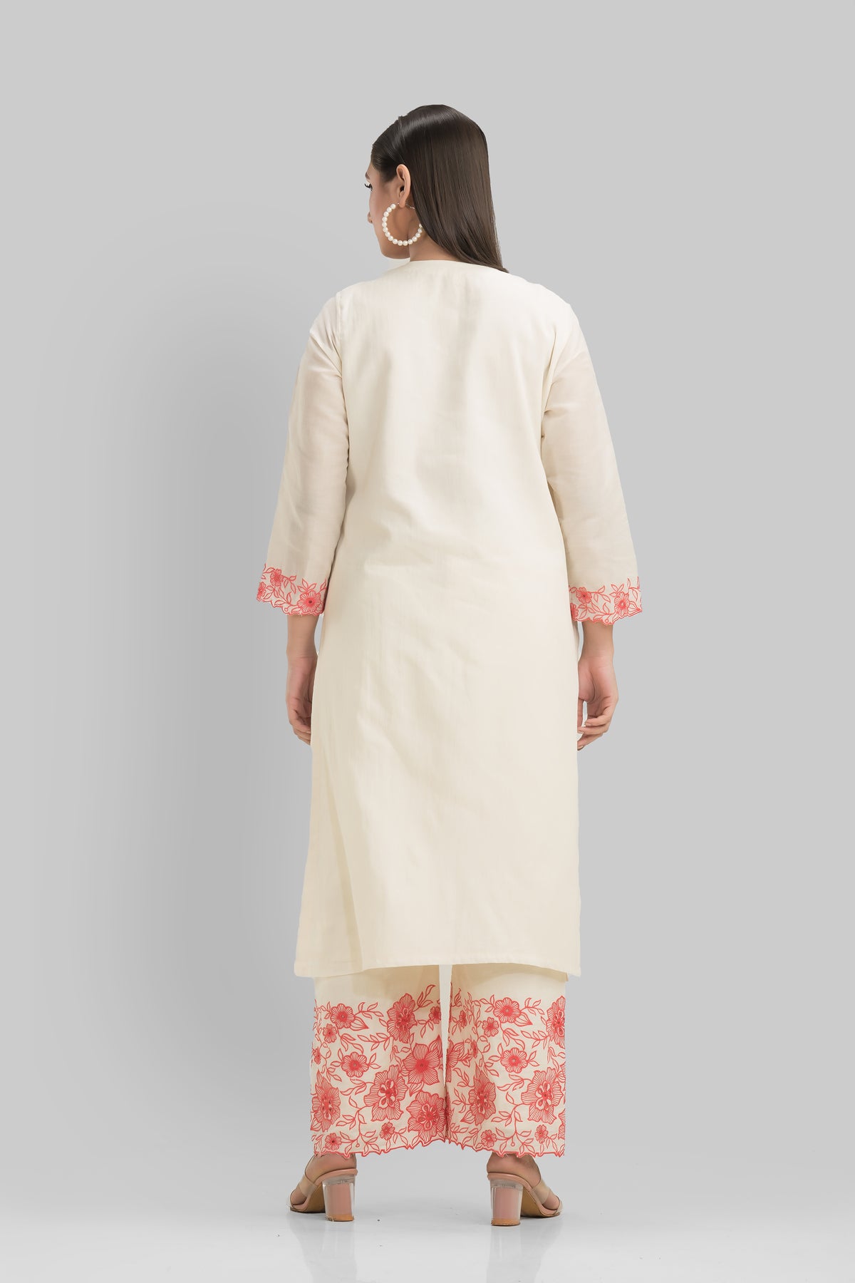 Sacred Suta Embroidered Mulmul Kurta Set_Basra collection