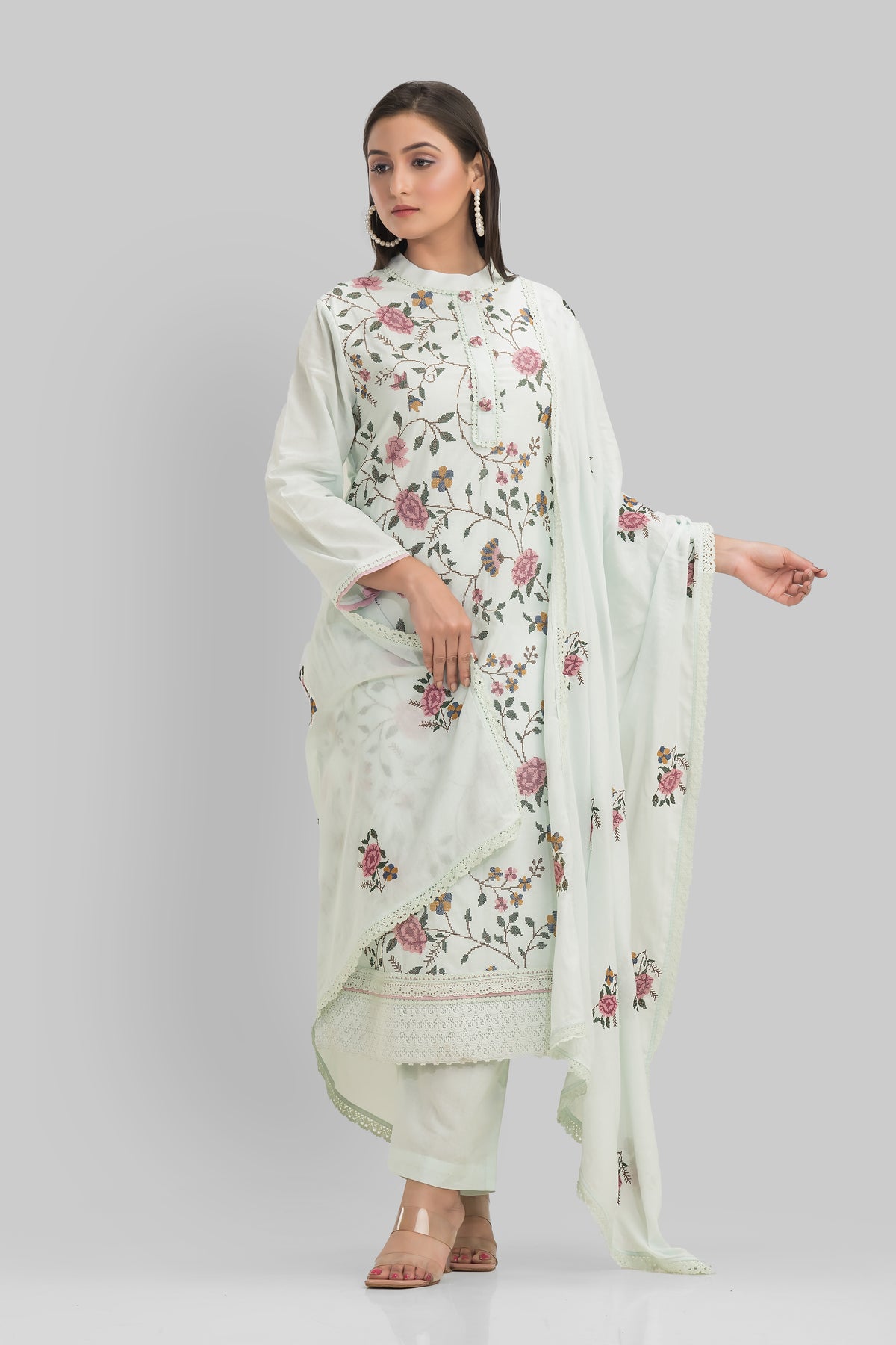 Sacred Suta Embroidered Cotton Kurta-Pant_Dupatta Set