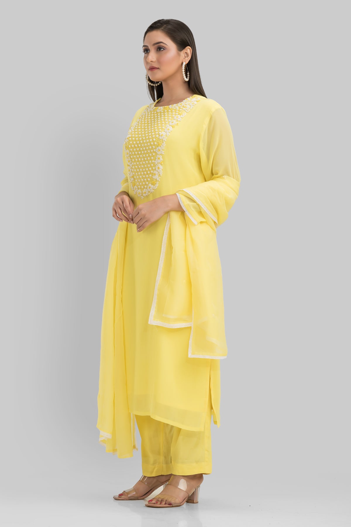 Sacred Suta Embroidered Georgette Kurta Set_Basra collection