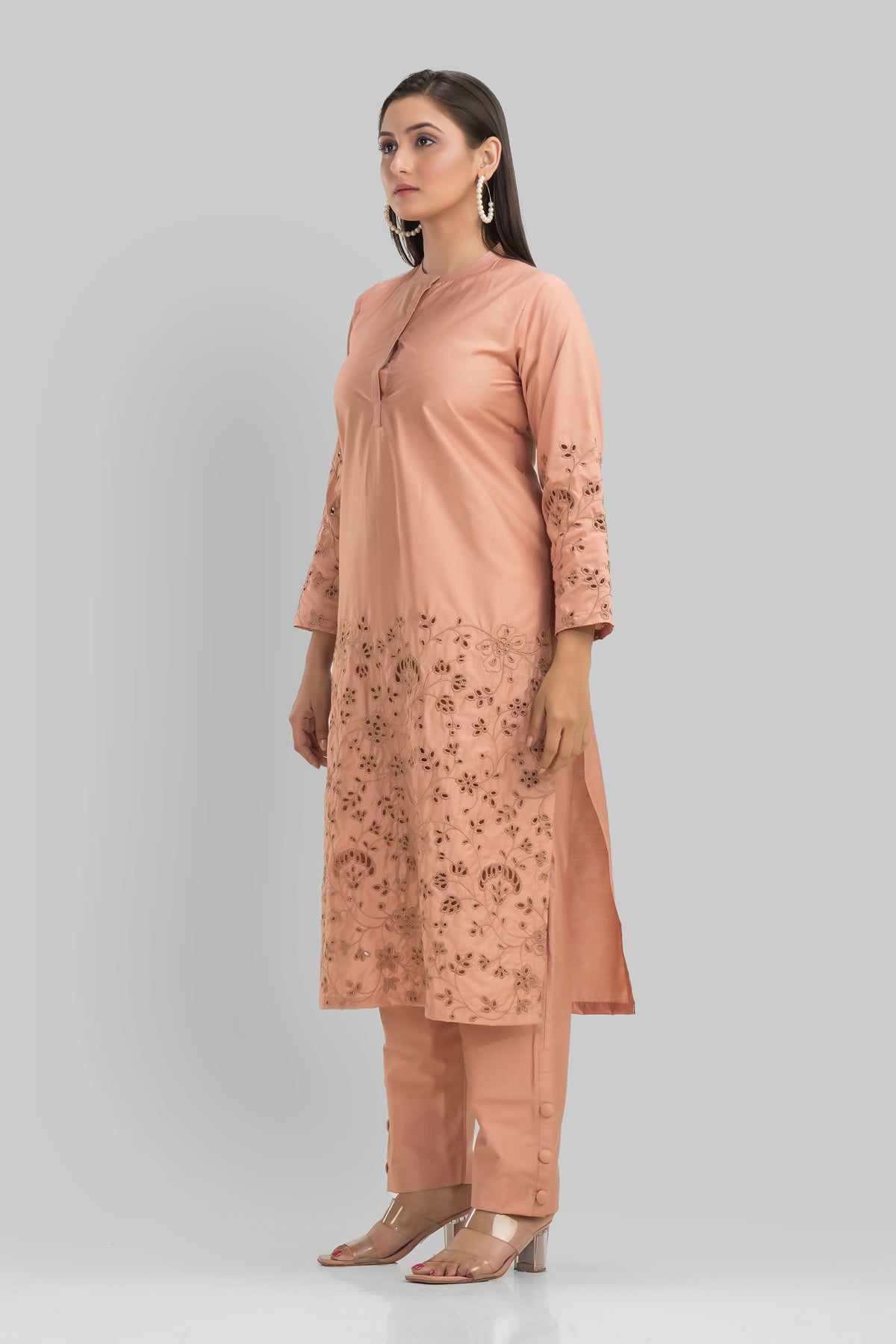 Sacred Suta Embroidered kurta Pant Set