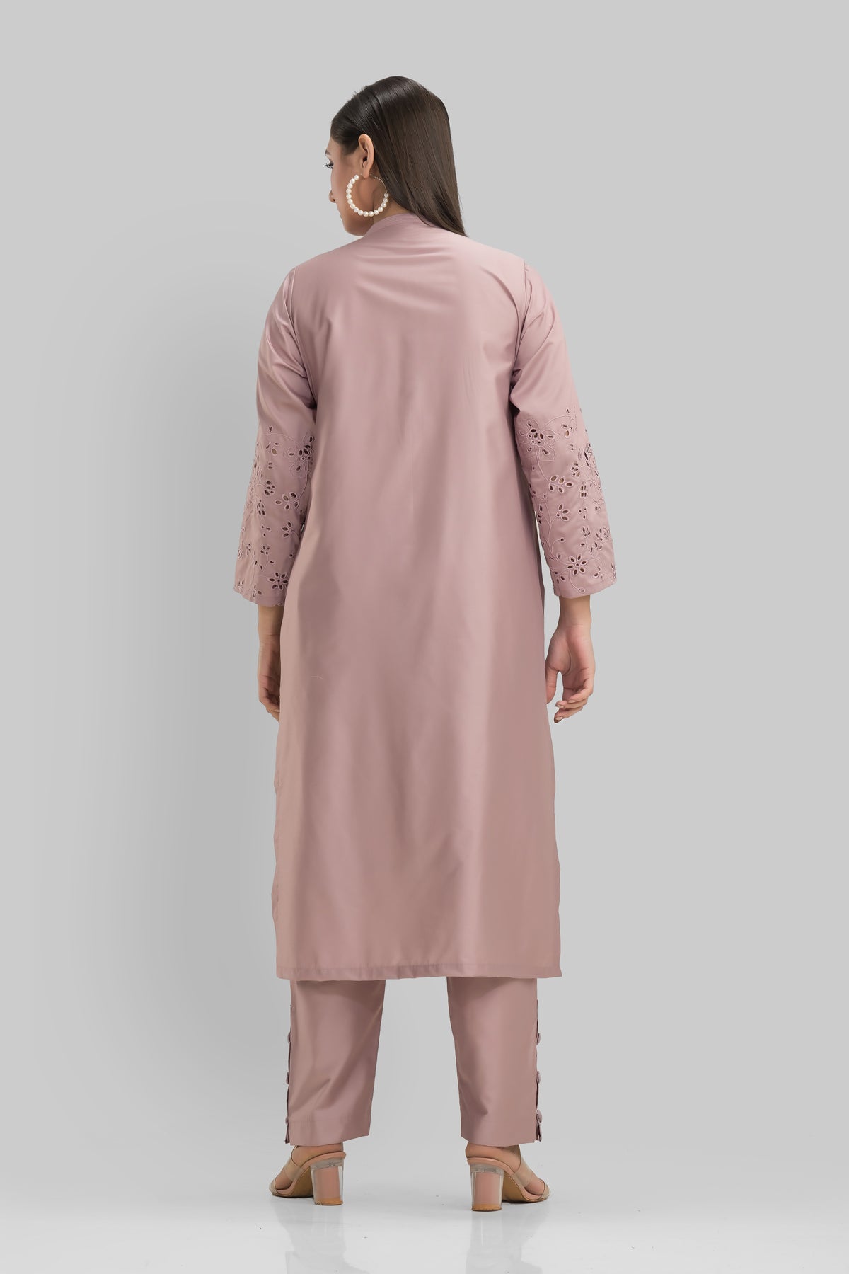 Sacred Suta Embroidered kurta Pant Set