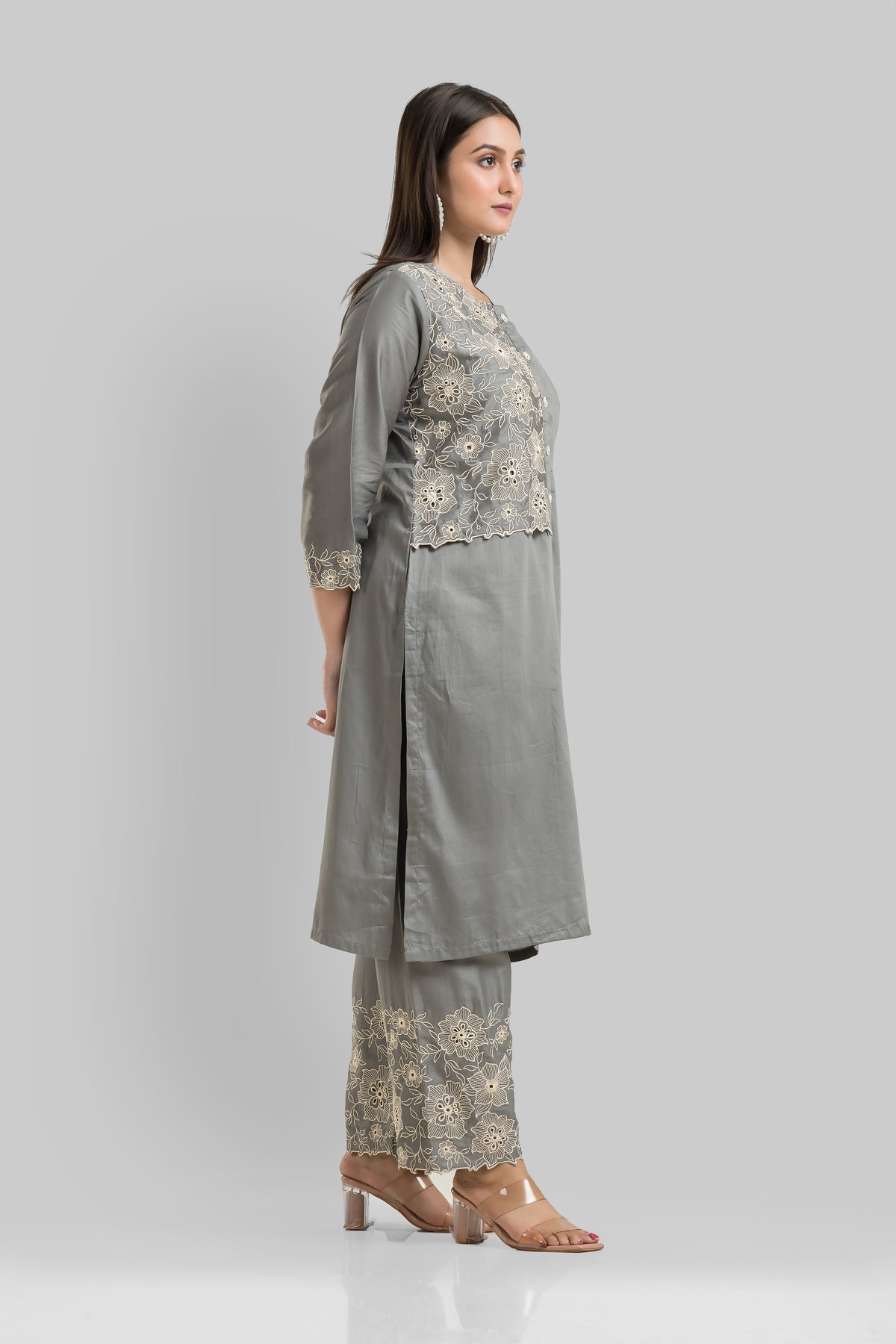 Sacred Suta Embroidered Cotton Kurta-Pant Set