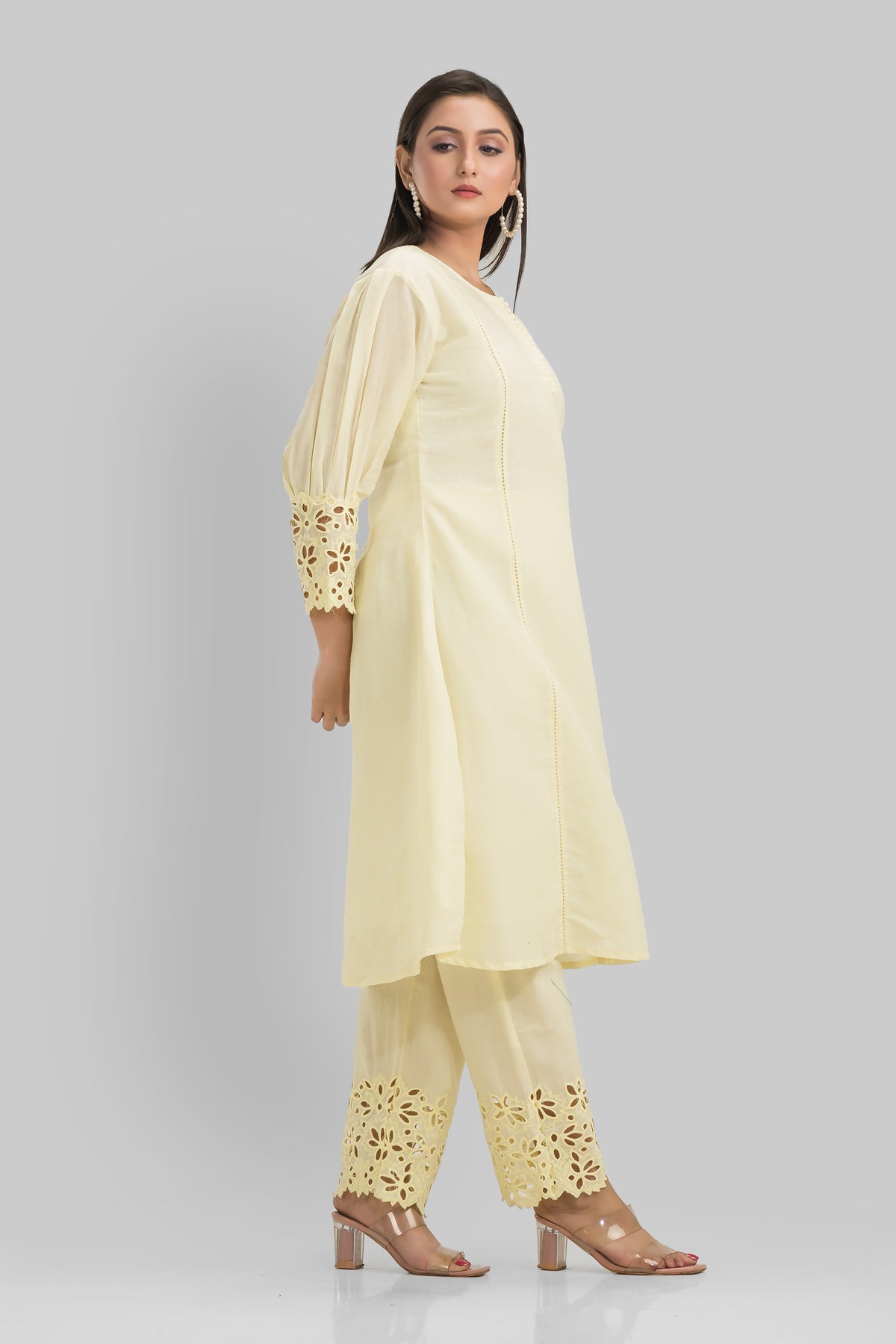 Sacred Suta Embroidered Mulmul Kurta-Pant Set