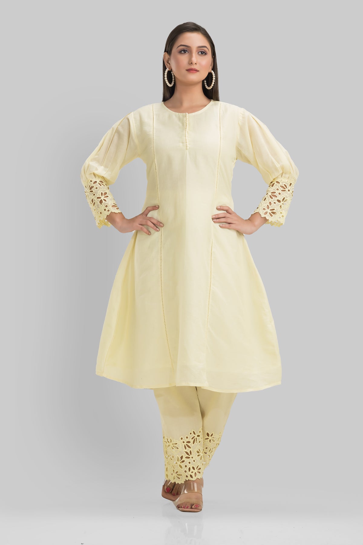 Sacred Suta Embroidered Mulmul Kurta-Pant Set