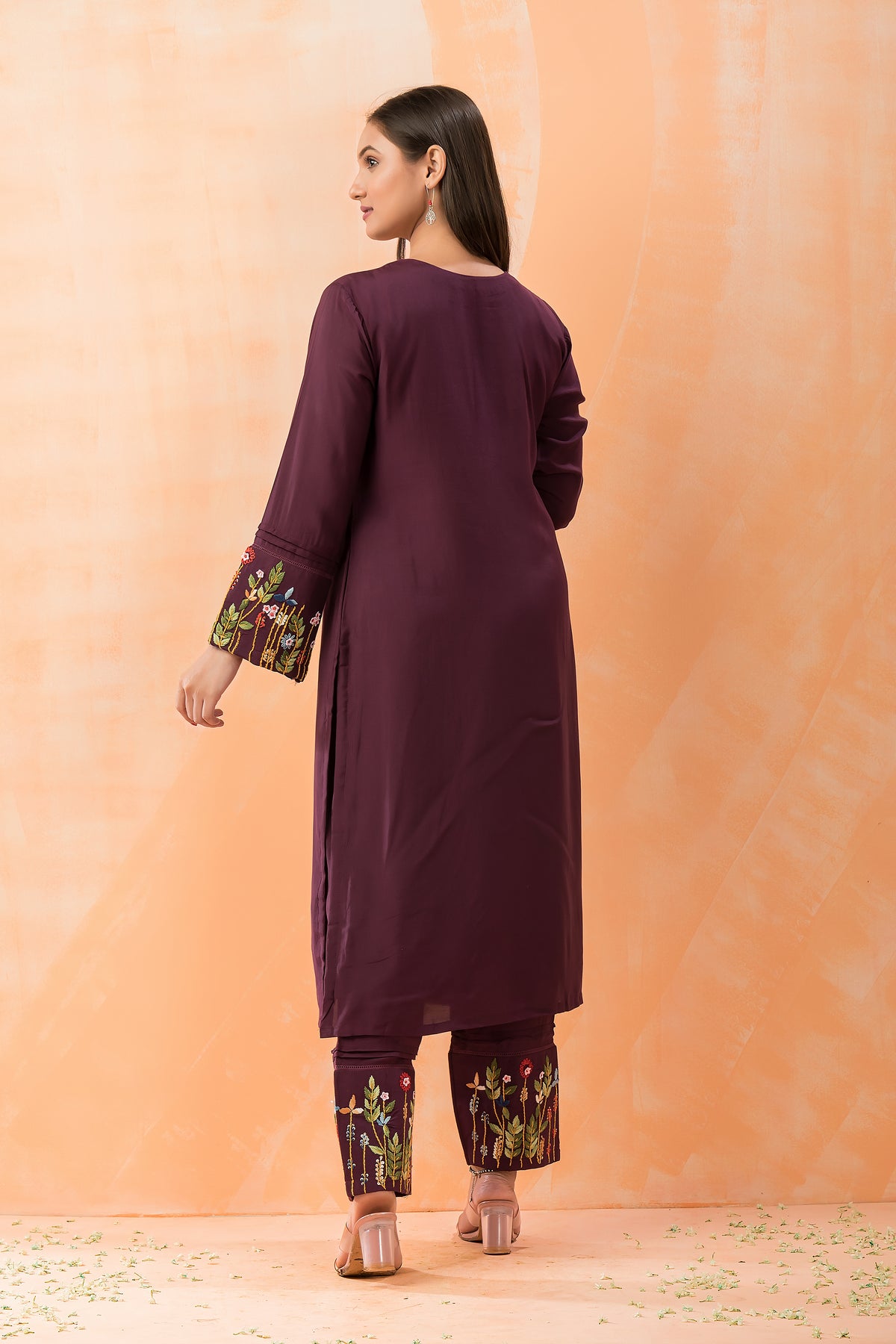 Embroidered Muslin Kurta-Pant set