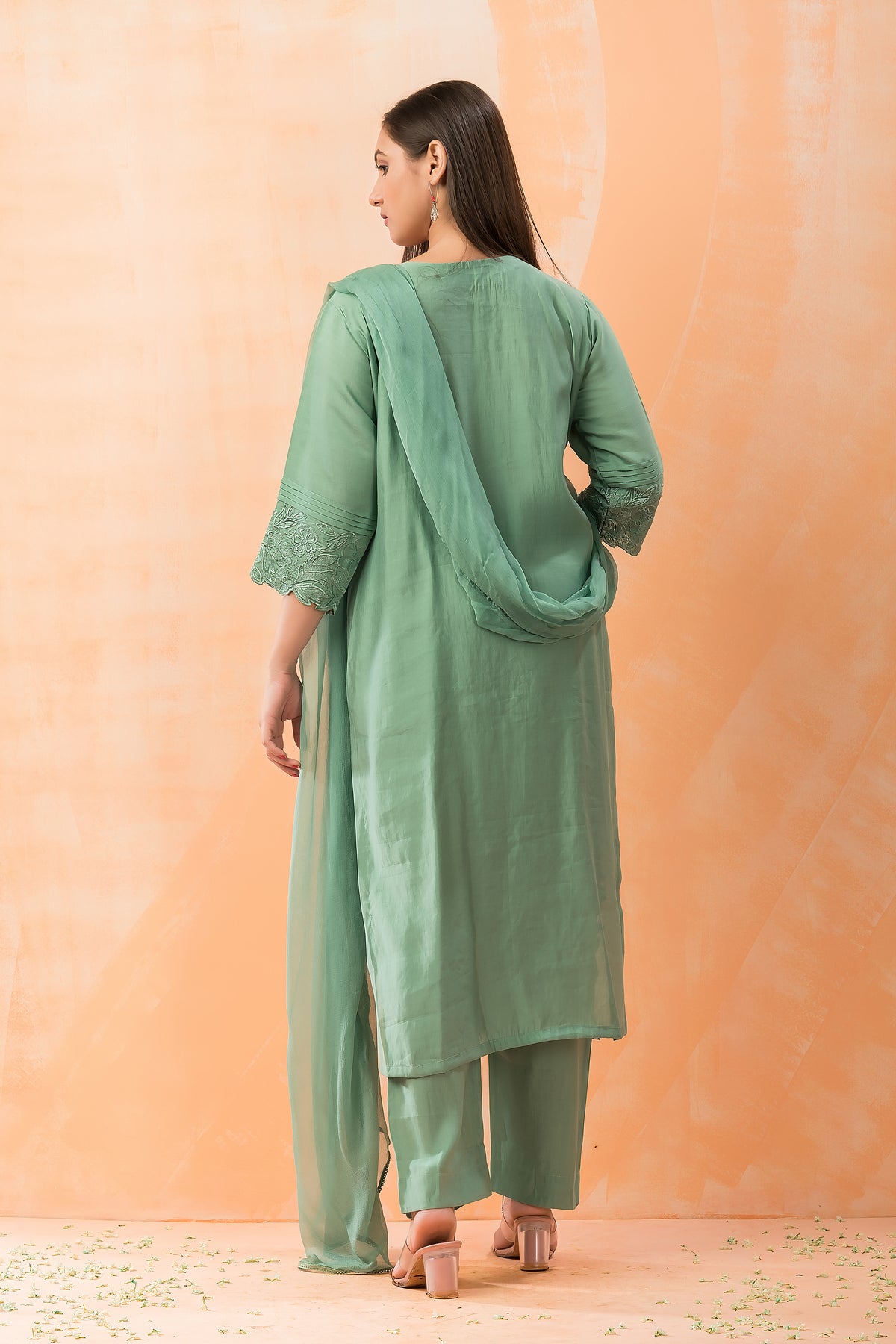 Embroidered muslin Kurta-Pant-dupatta Set